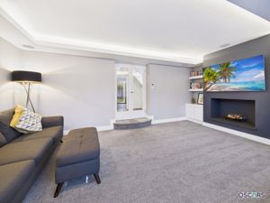 Photo 19- click for photo gallery